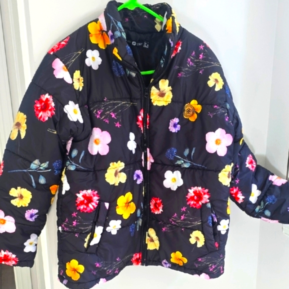 Daisy Yellow and Black Bomber Jacket Fits Like a Medium Sz